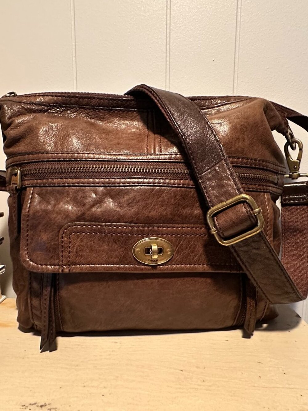 Rich, Coffee Brown Leather Fossil Crossbody